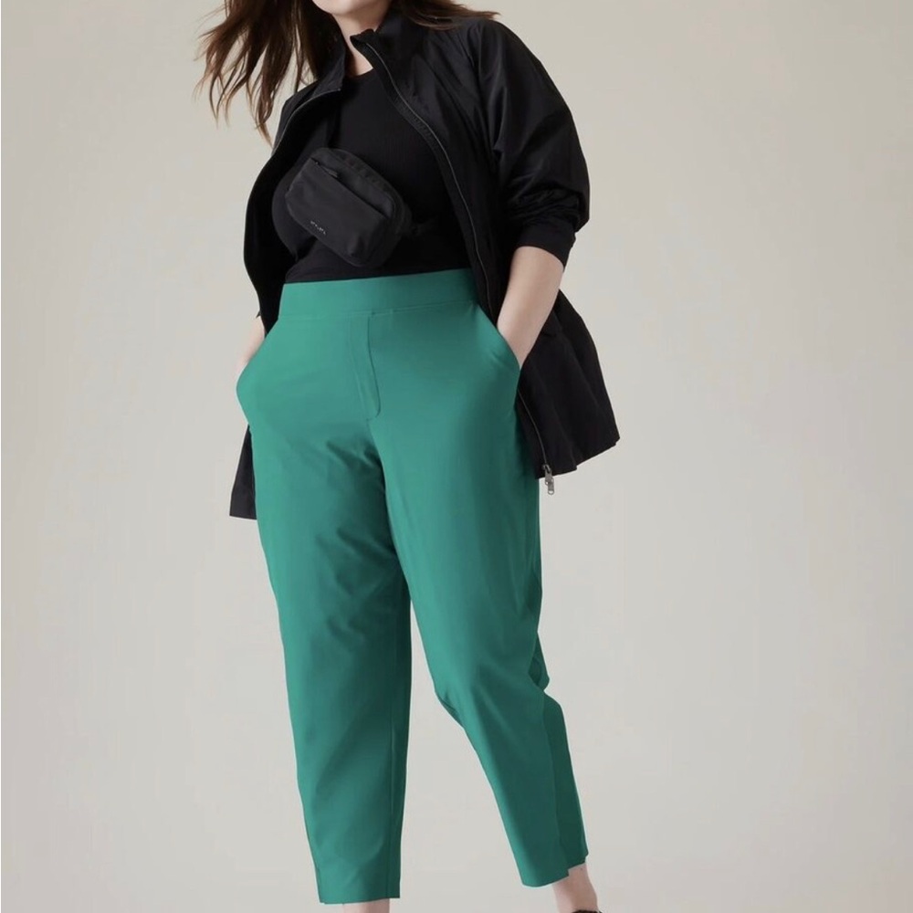 Athleta Emerald Green Brooklyn Ankle Cropped Pants High-Waisted